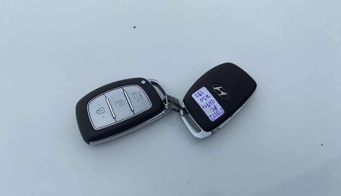 2017 Hyundai Elite i20 ASTA 1.2 (O), Petrol, Manual, 98,873 km, Key Close Up