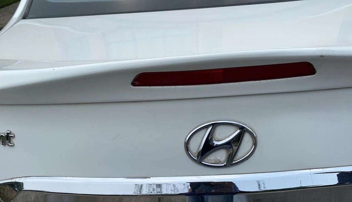 2016 Hyundai Xcent S 1.2 SPECIAL EDITION, Petrol, Manual, 52,676 km, Dicky (Boot door) - Paint has minor damage