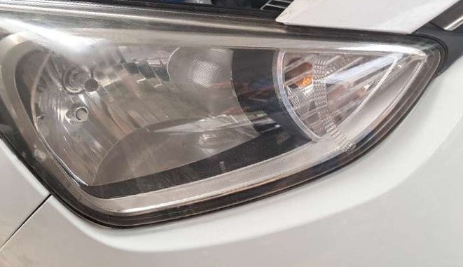 2016 Hyundai Xcent S 1.2 SPECIAL EDITION, Petrol, Manual, 52,676 km, Right headlight - Minor scratches