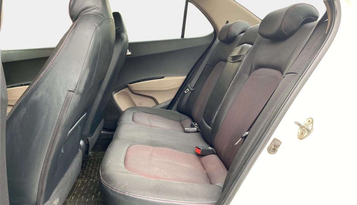 2016 Hyundai Xcent S 1.2 SPECIAL EDITION, Petrol, Manual, 52,676 km, Right Side Rear Door Cabin