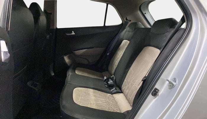 2017 Hyundai Grand i10 SPORTZ (O) AT 1.2 KAPPA VTVT, Petrol, Automatic, 36,366 km, Right Side Rear Door Cabin