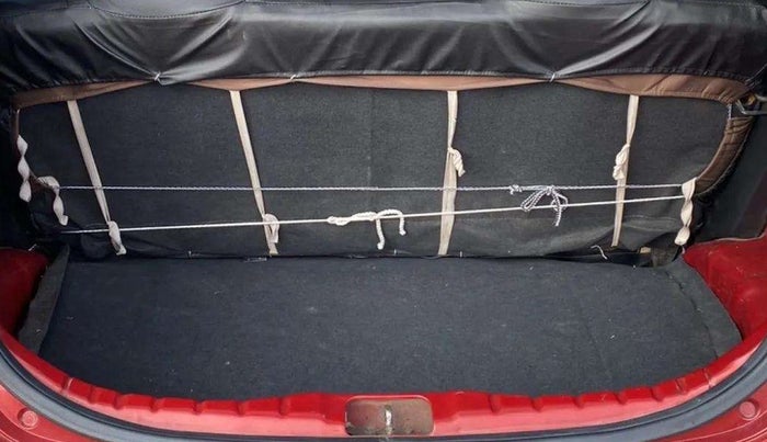 2014 Hyundai Eon ERA +, Petrol, Manual, 40,413 km, Boot Inside