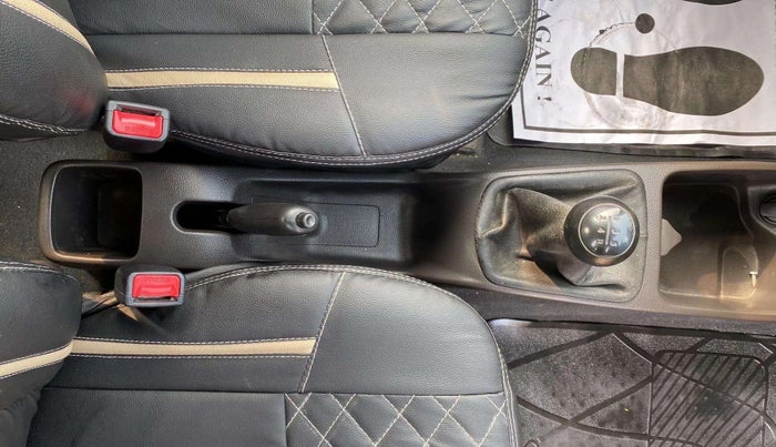 2014 Hyundai Eon ERA +, Petrol, Manual, 40,413 km, Gear Lever