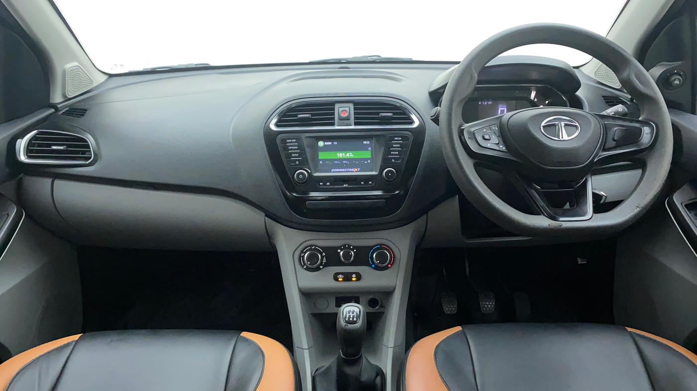 2021 Tata Tiago XT (O) PETROL, Petrol, Manual, 26,400 km, Dashboard