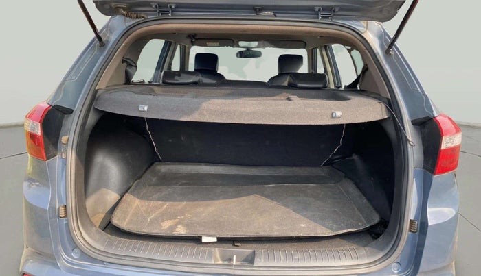 2015 Hyundai Creta SX 1.6 DIESEL, Diesel, Manual, 65,532 km, Boot Inside