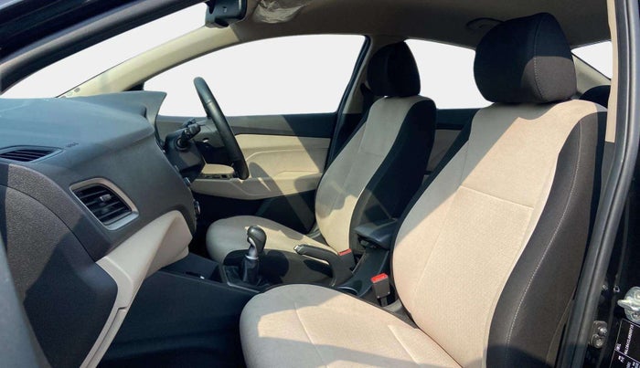 2019 Hyundai Verna 1.6 VTVT SX, Petrol, Manual, 65,141 km, Right Side Front Door Cabin