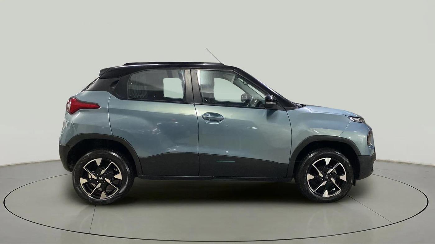 2022 Tata PUNCH CREATIVE AMT 1.2 RTN DUAL TONE, Petrol, Automatic, 4,180 km, Right Side View