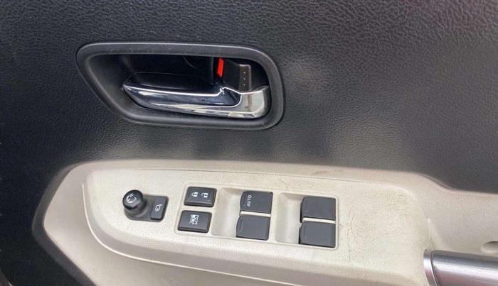2021 Maruti IGNIS ZETA 1.2 AMT, Petrol, Automatic, 22,012 km, Driver Side Door Panels Control