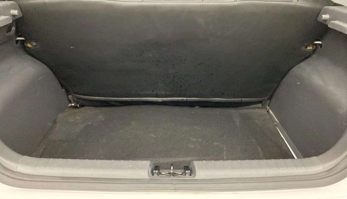 2019 Hyundai GRAND I10 NIOS SPORTZ AMT 1.2 KAPPA VTVT, Petrol, Automatic, 59,551 km, Boot Inside