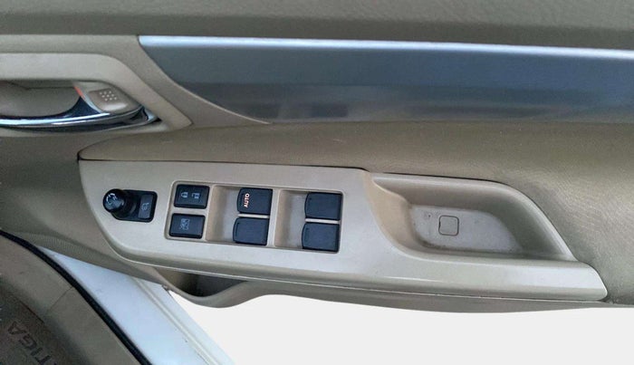 2018 Maruti Ertiga VDI SHVS, Diesel, Manual, 77,742 km, Driver Side Door Panels Control