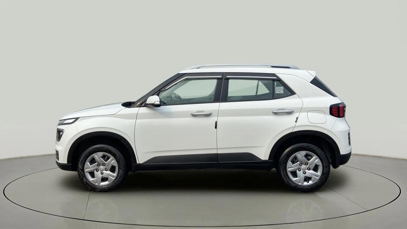 2022 Hyundai VENUE SX 1.2 PETROL, Petrol, Manual, 23,425 km, Left Side