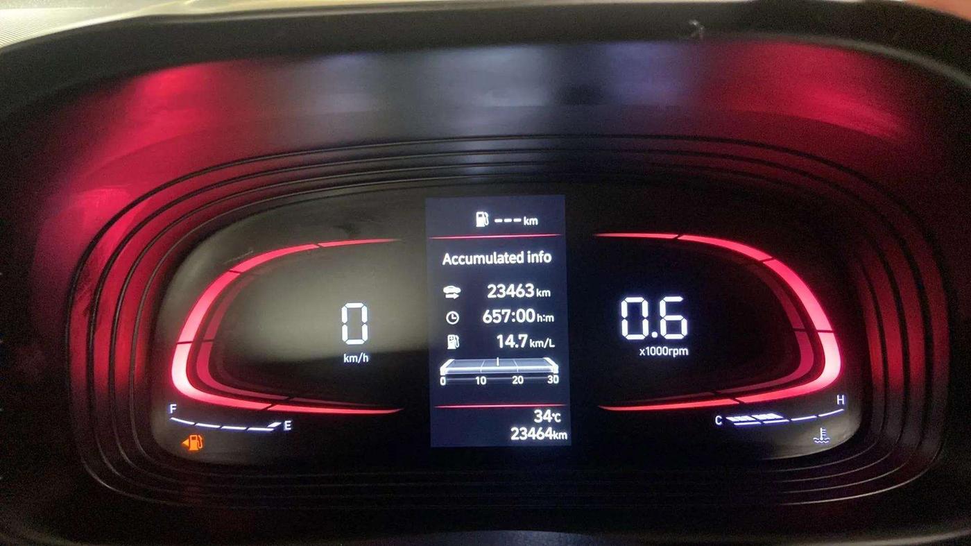 2022 Hyundai VENUE SX 1.2 PETROL, Petrol, Manual, 23,425 km, Odometer Image