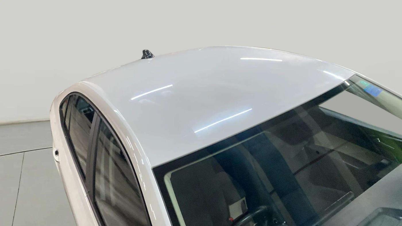 2022 Skoda SLAVIA AMBITION 1.0L TSI MT, Petrol, Manual, 30,261 km, Roof