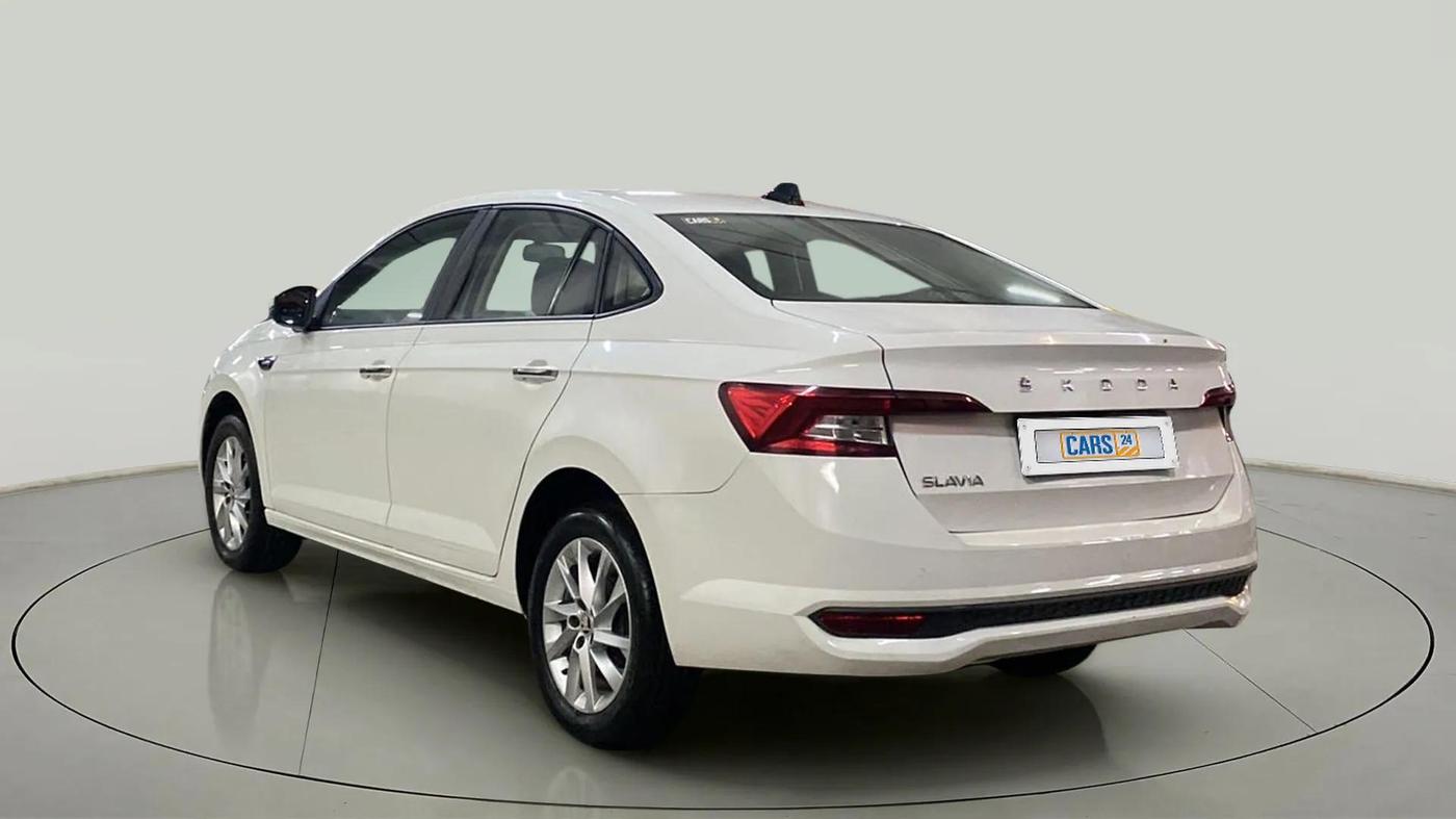 2022 Skoda SLAVIA AMBITION 1.0L TSI MT, Petrol, Manual, 30,261 km, Left Back Diagonal