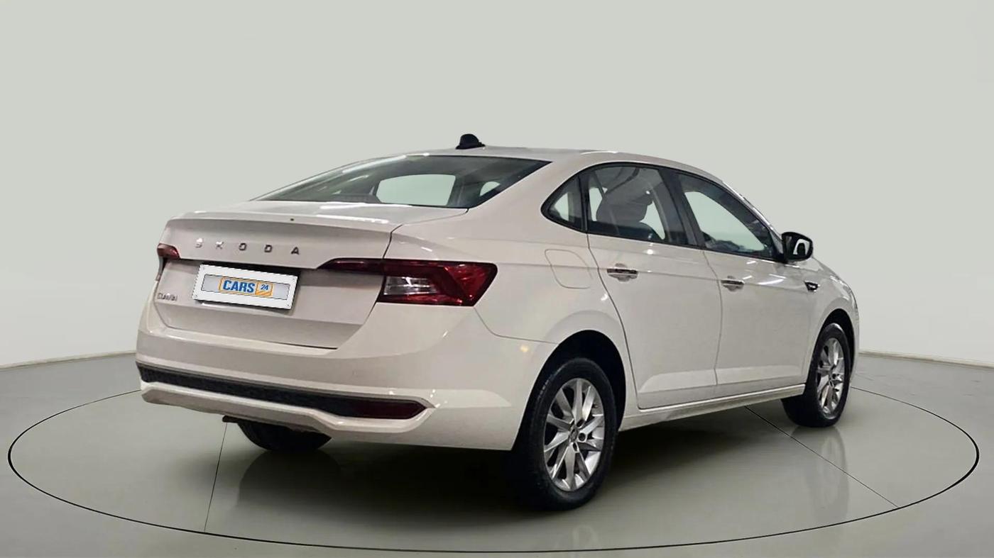 2022 Skoda SLAVIA AMBITION 1.0L TSI MT, Petrol, Manual, 30,261 km, Right Back Diagonal