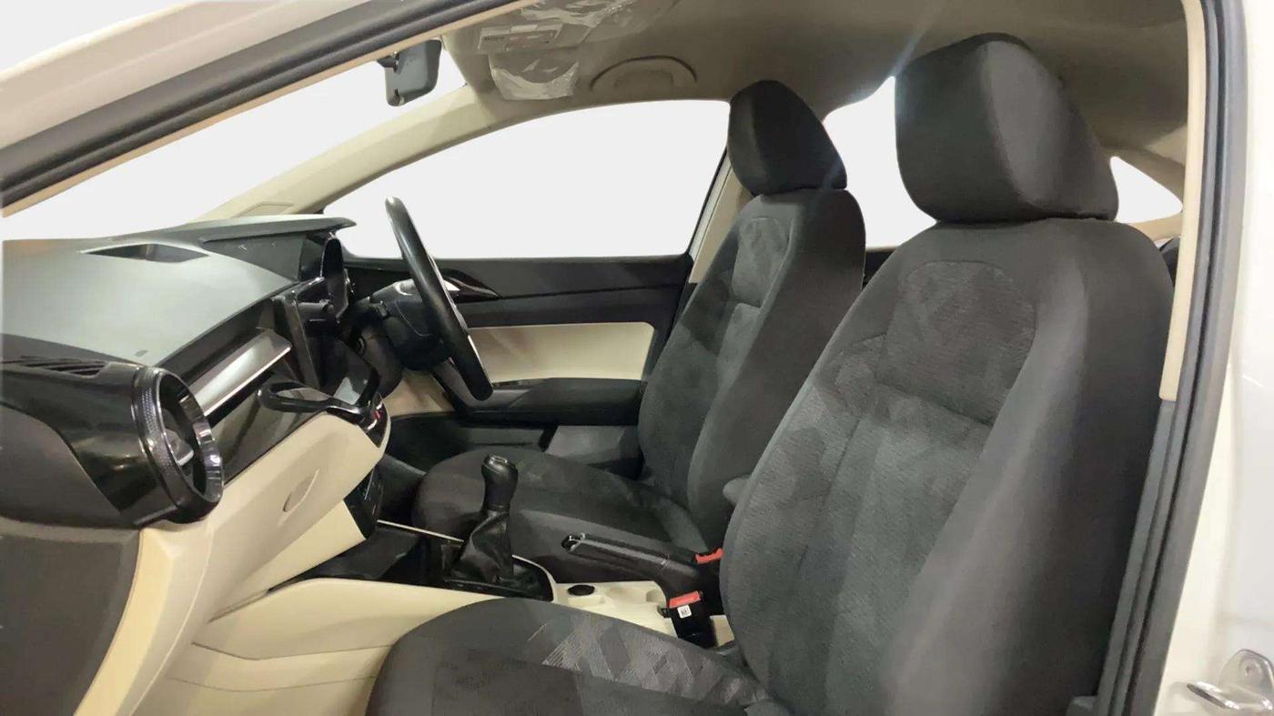 2022 Skoda SLAVIA AMBITION 1.0L TSI MT, Petrol, Manual, 30,261 km, Right Side Front Door Cabin