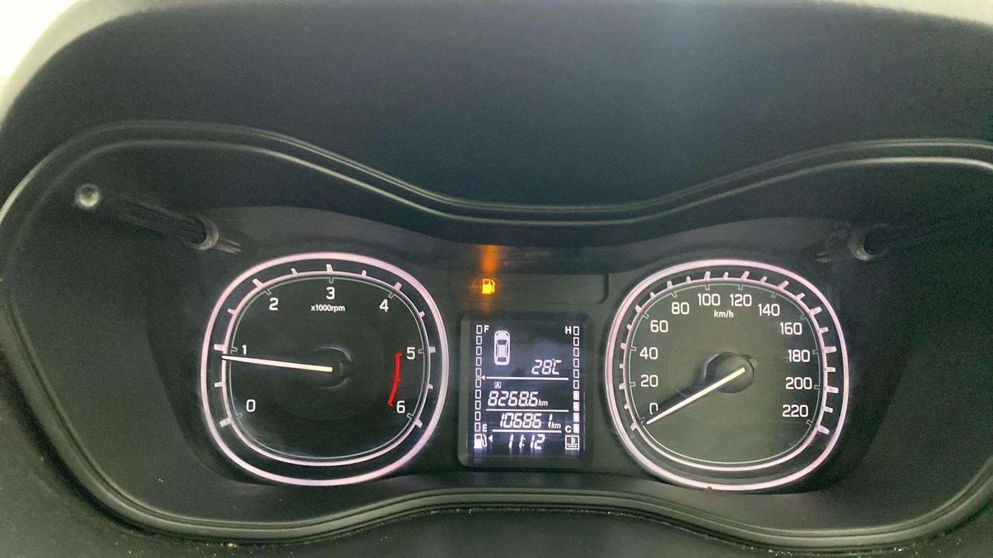 2017 Maruti Vitara Brezza ZDI PLUS DUAL TONE, Diesel, Manual, 1,06,826 km, Odometer Image