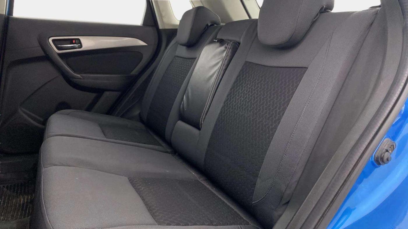 2017 Maruti Vitara Brezza ZDI PLUS DUAL TONE, Diesel, Manual, 1,06,826 km, Right Side Rear Door Cabin