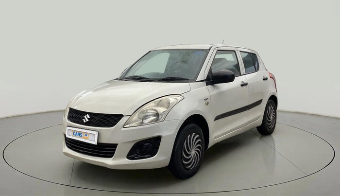2015 Maruti Swift LXI (O), CNG, Manual, 70,487 km, Left Front Diagonal
