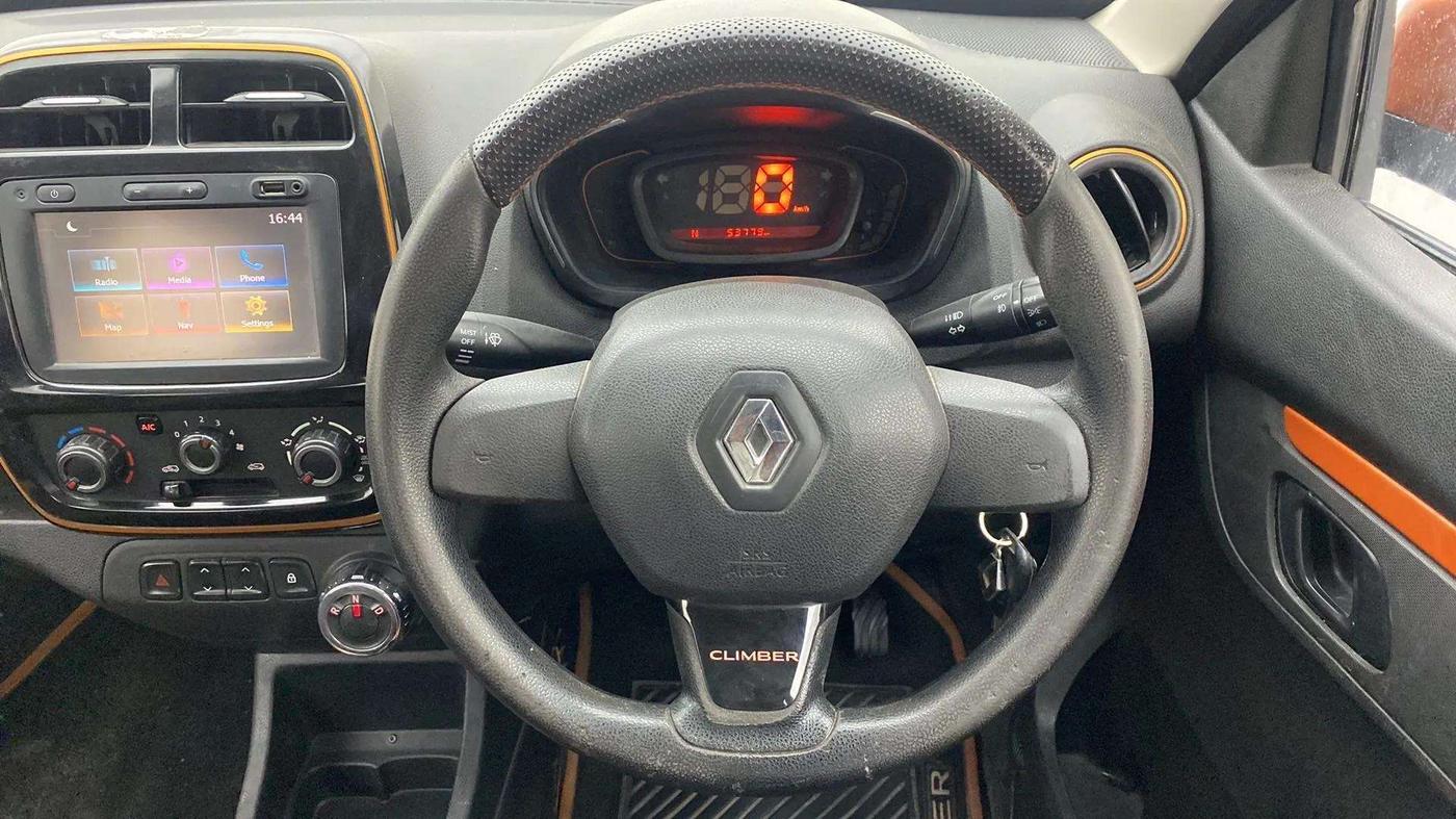 2018 Renault Kwid CLIMBER 1.0 AMT, Petrol, Automatic, 53,825 km, Steering Wheel Close Up