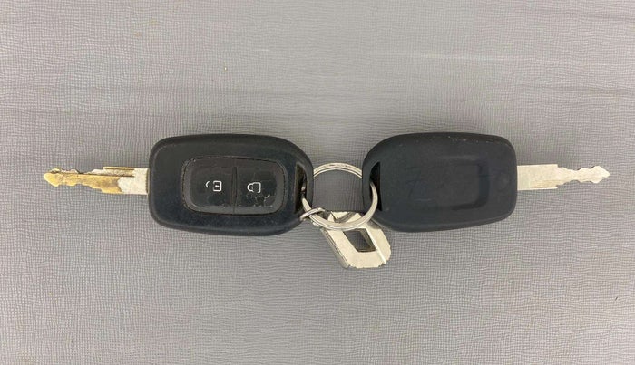 2018 Renault Kwid CLIMBER 1.0 AMT, Petrol, Automatic, 53,825 km, Key Close Up