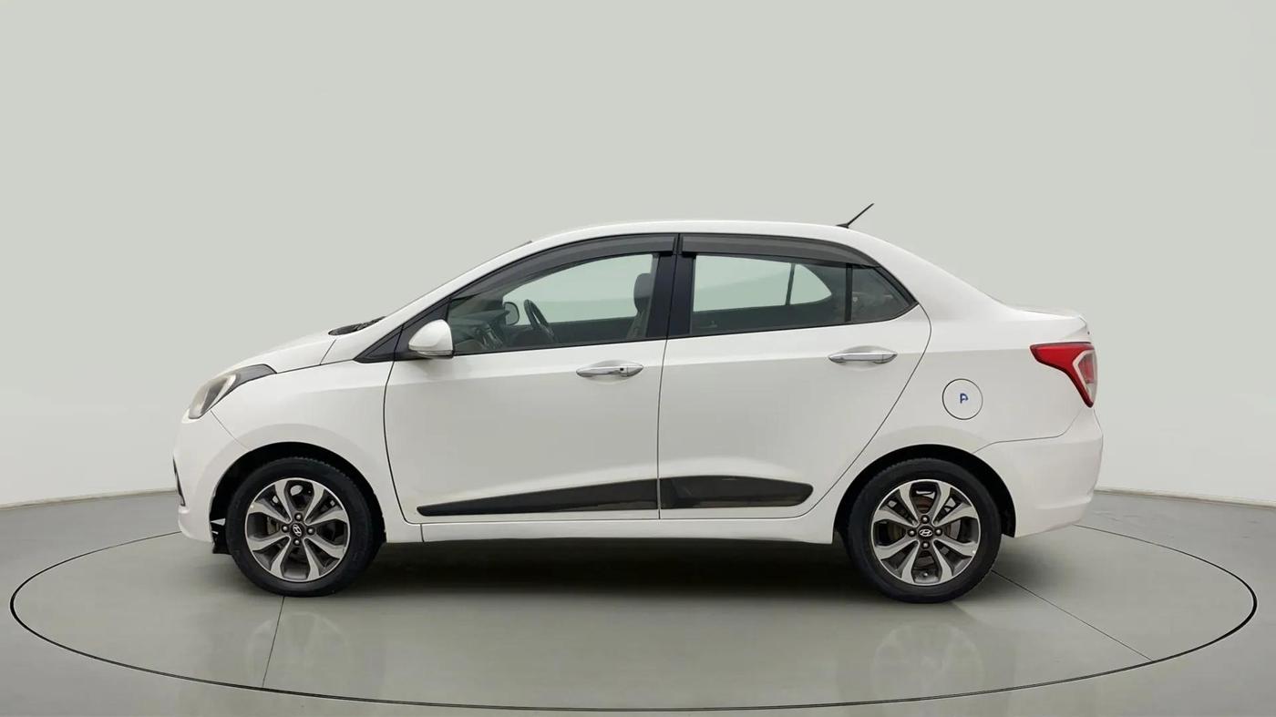 2015 Hyundai Xcent SX 1.2 (O), Petrol, Manual, 1,16,884 km, Left Side