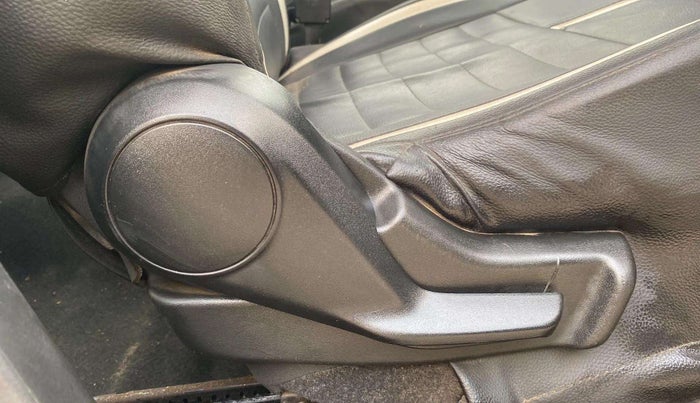 2018 Maruti IGNIS SIGMA 1.2, Petrol, Manual, 57,868 km, Driver Side Adjustment Panel