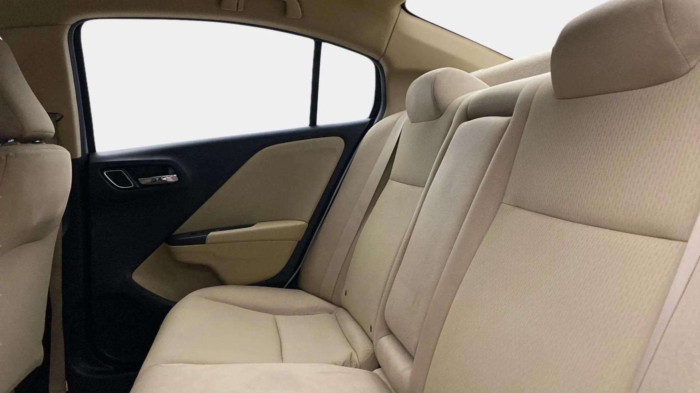 2021 Honda City 1.5L I-VTEC V MT 4TH GEN, Petrol, Manual, 30,063 km, Right Side Rear Door Cabin