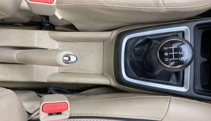2021 Maruti Dzire VXI, Petrol, Manual, 39,403 km, Gear Lever
