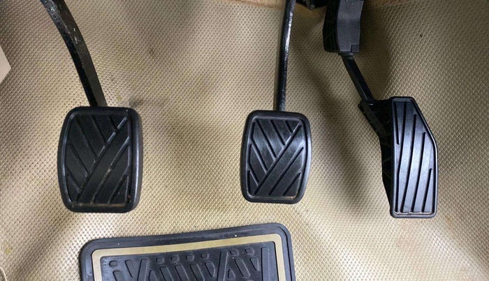 2021 Maruti Dzire VXI, Petrol, Manual, 39,403 km, Pedals