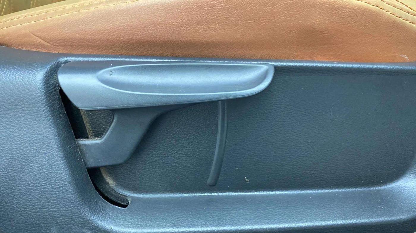 2019 Volkswagen Polo HIGHLINE PLUS 1.0 16 ALLOY, Petrol, Manual, 60,571 km, Driver Side Adjustment Panel