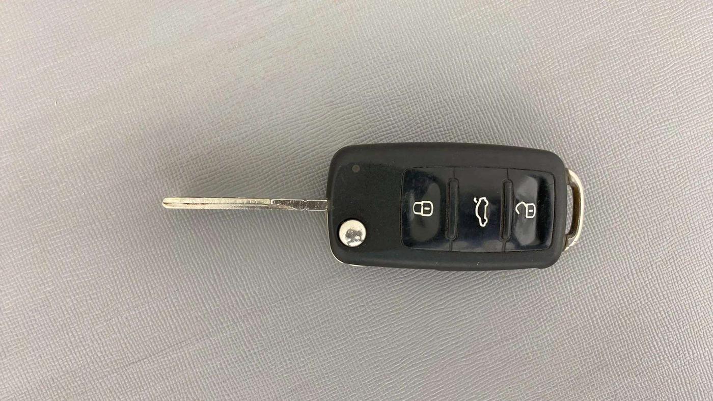 2019 Volkswagen Polo HIGHLINE PLUS 1.0 16 ALLOY, Petrol, Manual, 60,571 km, Key Close Up