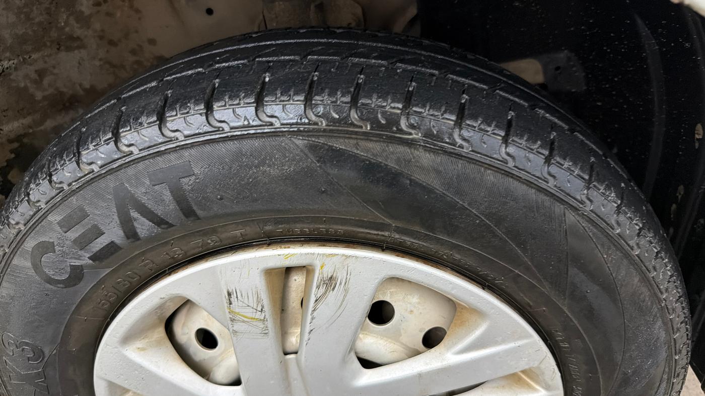 2021 Maruti New Wagon-R LXI CNG 1.0, CNG, Manual, 80,467 km, Right Front Tyre Tread