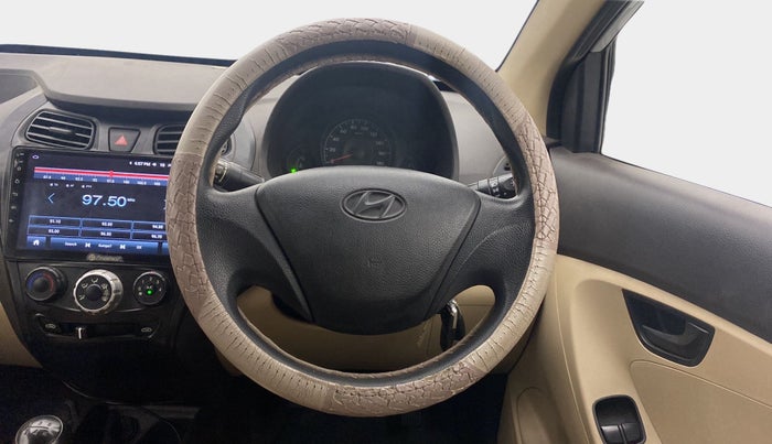 2016 Hyundai Eon ERA +, Petrol, Manual, 35,734 km, Steering Wheel Close Up
