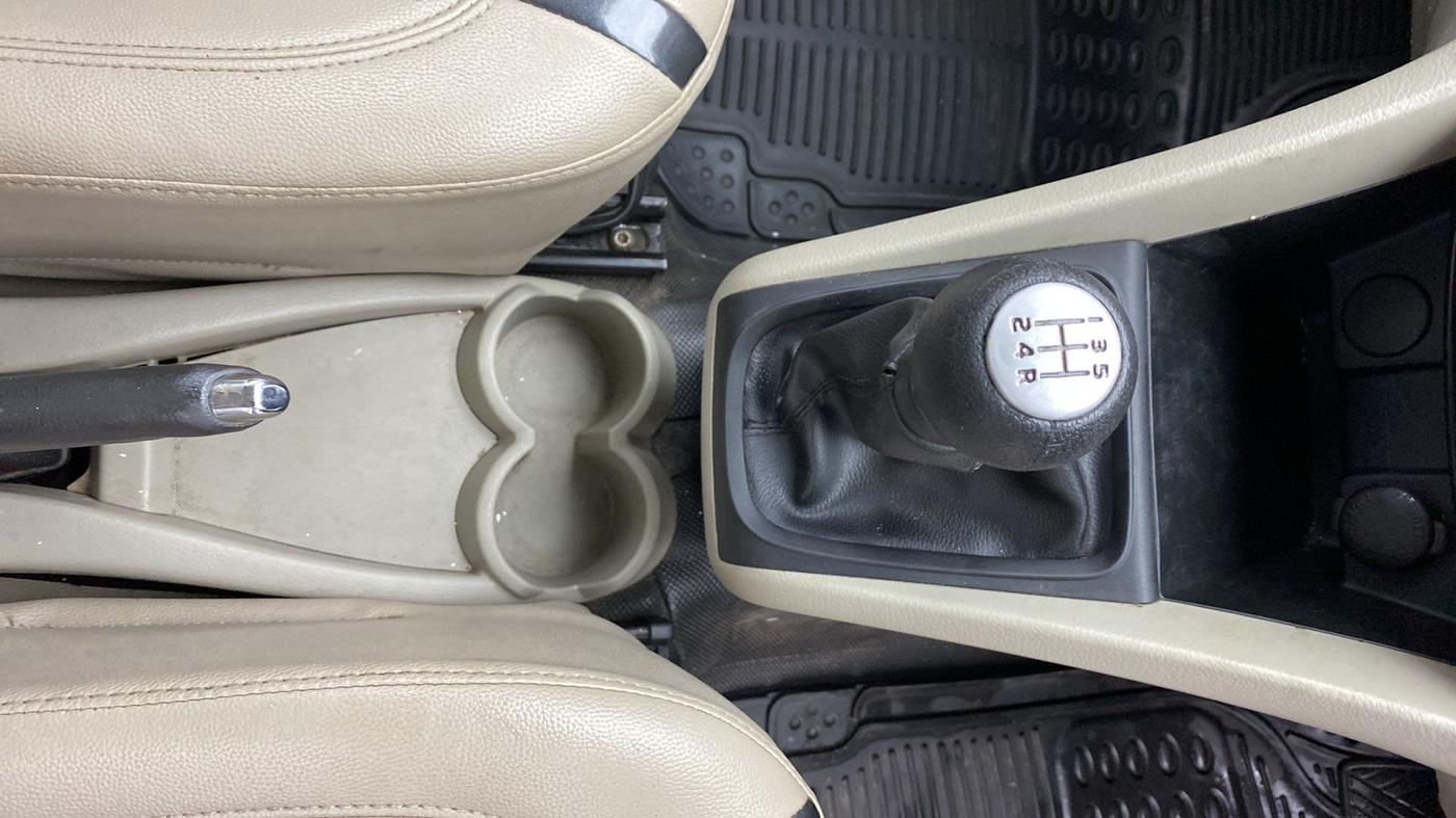 2015 Maruti Celerio VXI, CNG, Manual, 45,388 km, Gear Lever