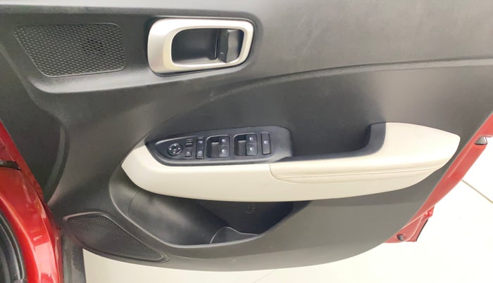 2023 Hyundai VENUE SX 1.0 (O) TURBO IMT, Petrol, Manual, 11,591 km, Driver Side Door Panels Control