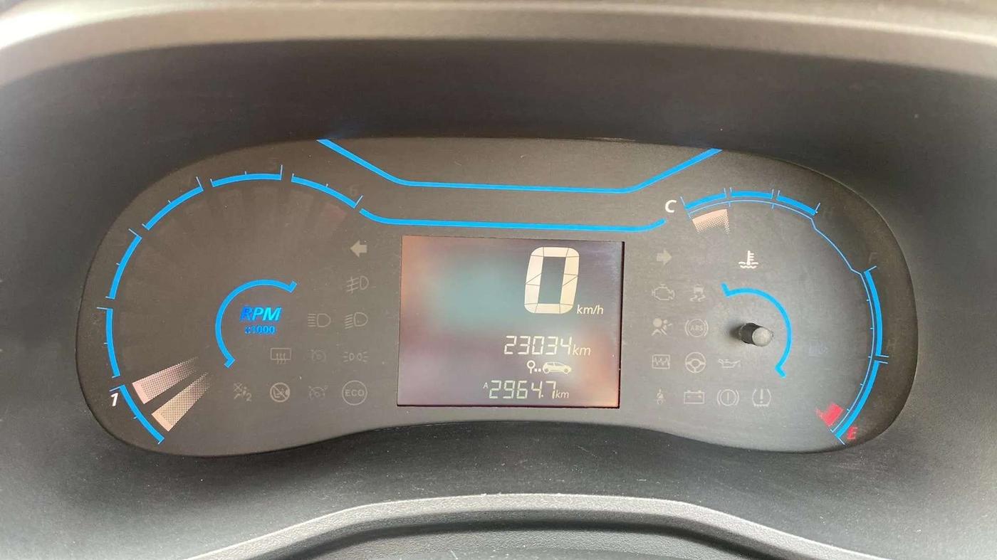 2022 Renault Kwid RXT 1.0, Petrol, Manual, 23,048 km, Odometer Image