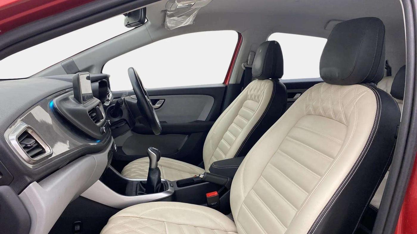 2021 Tata ALTROZ XZ DIESEL, Diesel, Manual, 59,445 km, Right Side Front Door Cabin