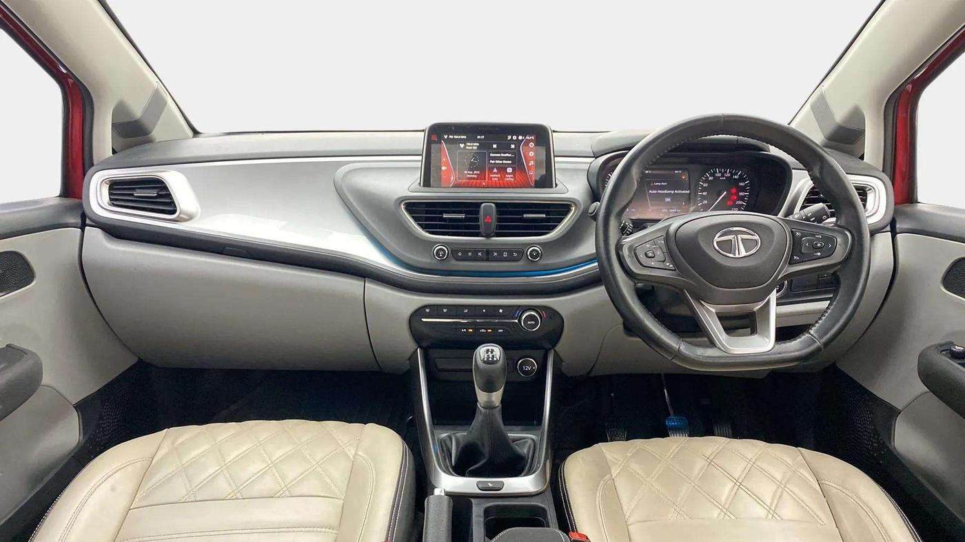 2021 Tata ALTROZ XZ DIESEL, Diesel, Manual, 59,445 km, Dashboard