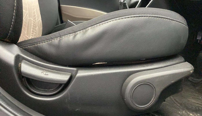 2013 Hyundai Grand i10 ASTA (O) 1.2 KAPPA VTVT, Petrol, Manual, 57,532 km, Driver Side Adjustment Panel