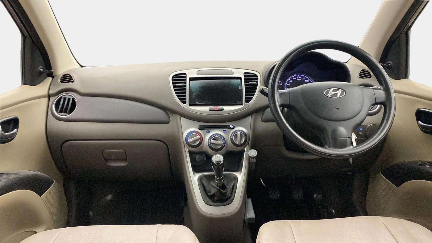 2013 Hyundai i10 MAGNA 1.1, Petrol, Manual, 75,246 km, Dashboard