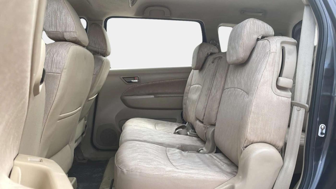 2015 Maruti Ertiga ZXI, Petrol, Manual, 82,647 km, Right Side Rear Door Cabin