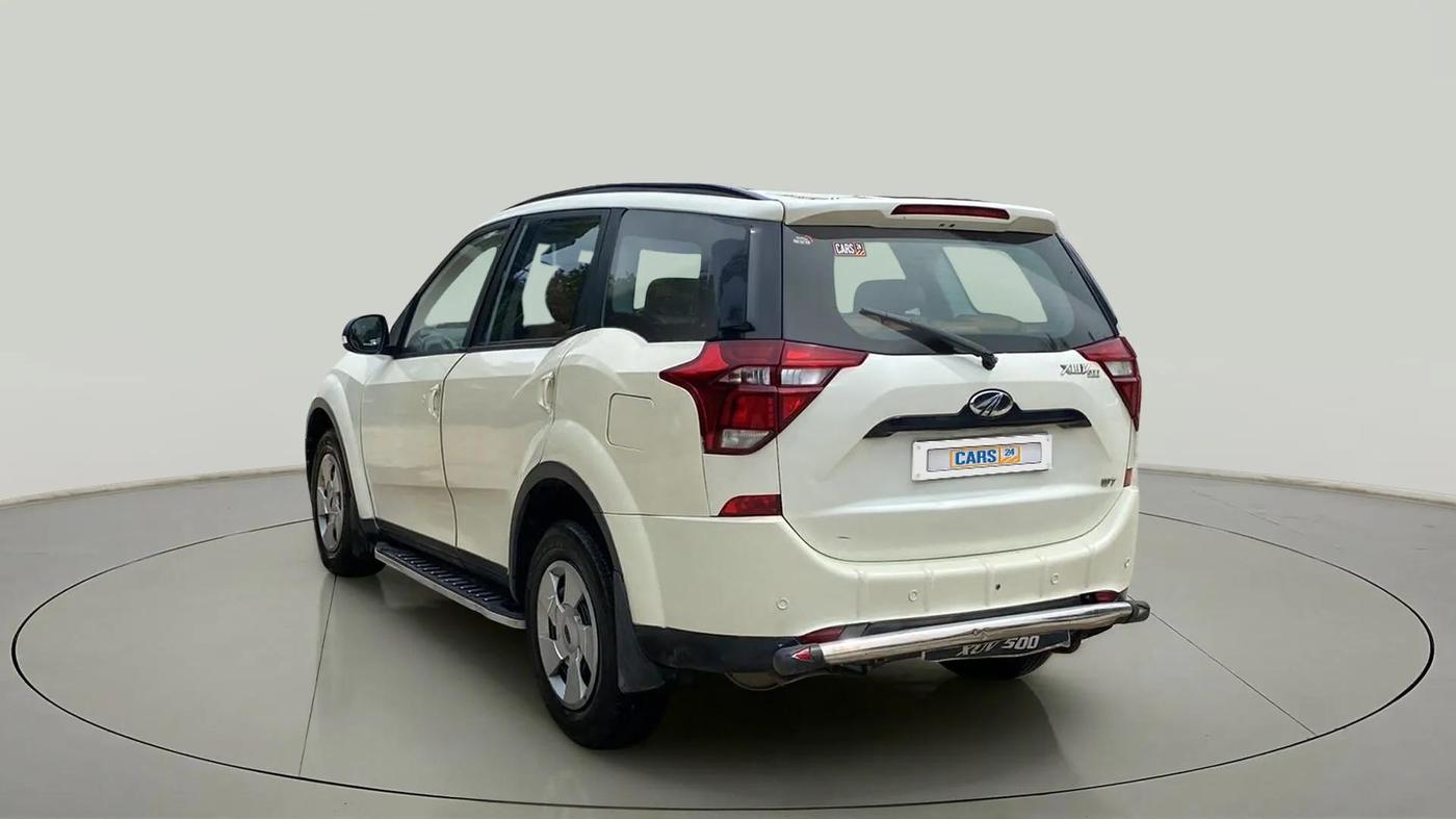 2019 Mahindra XUV500 W7, Diesel, Manual, 87,082 km, Left Back Diagonal