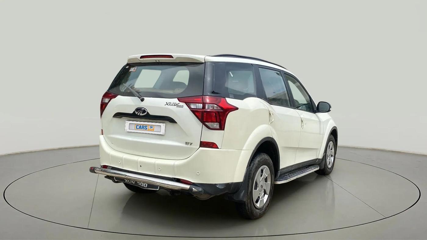 2019 Mahindra XUV500 W7, Diesel, Manual, 87,082 km, Right Back Diagonal