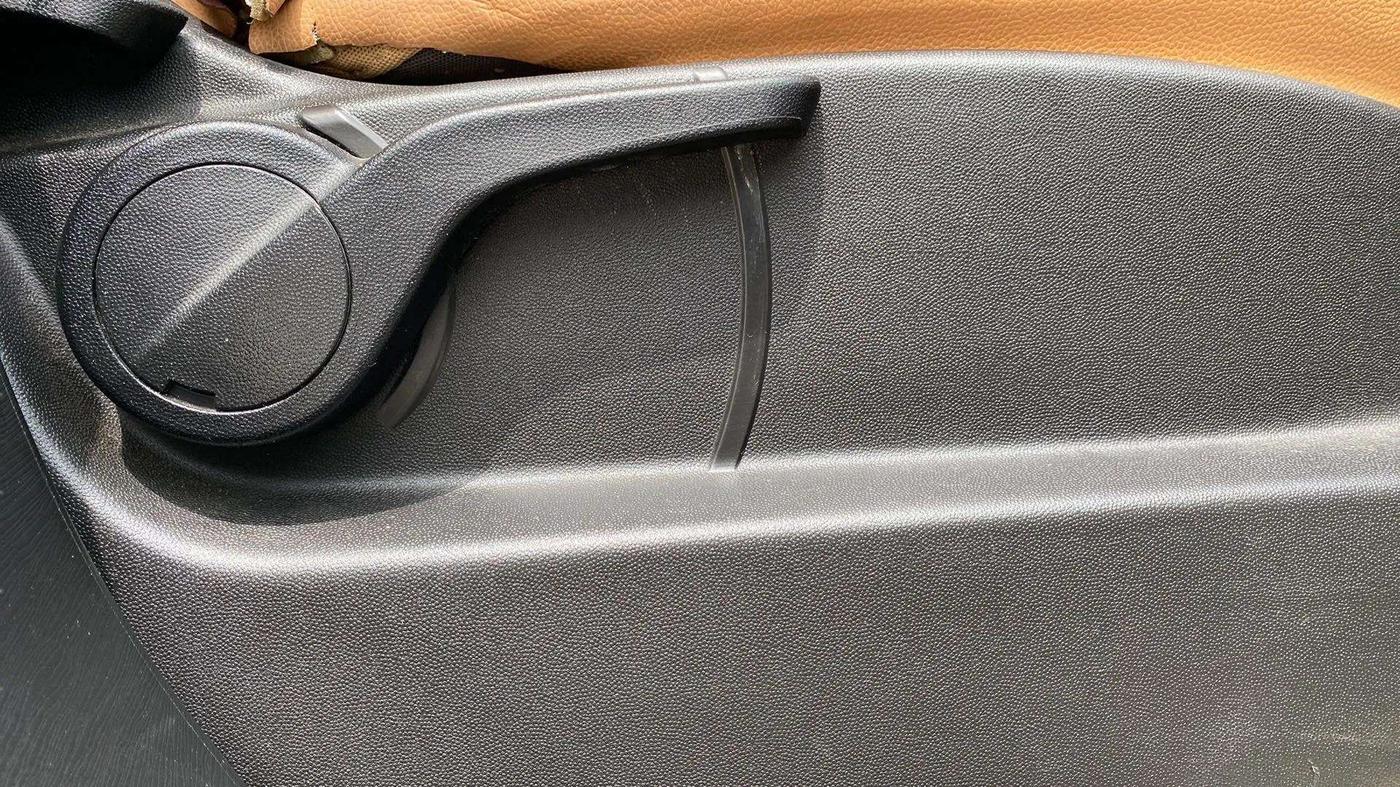 2019 Mahindra XUV500 W7, Diesel, Manual, 87,082 km, Driver Side Adjustment Panel