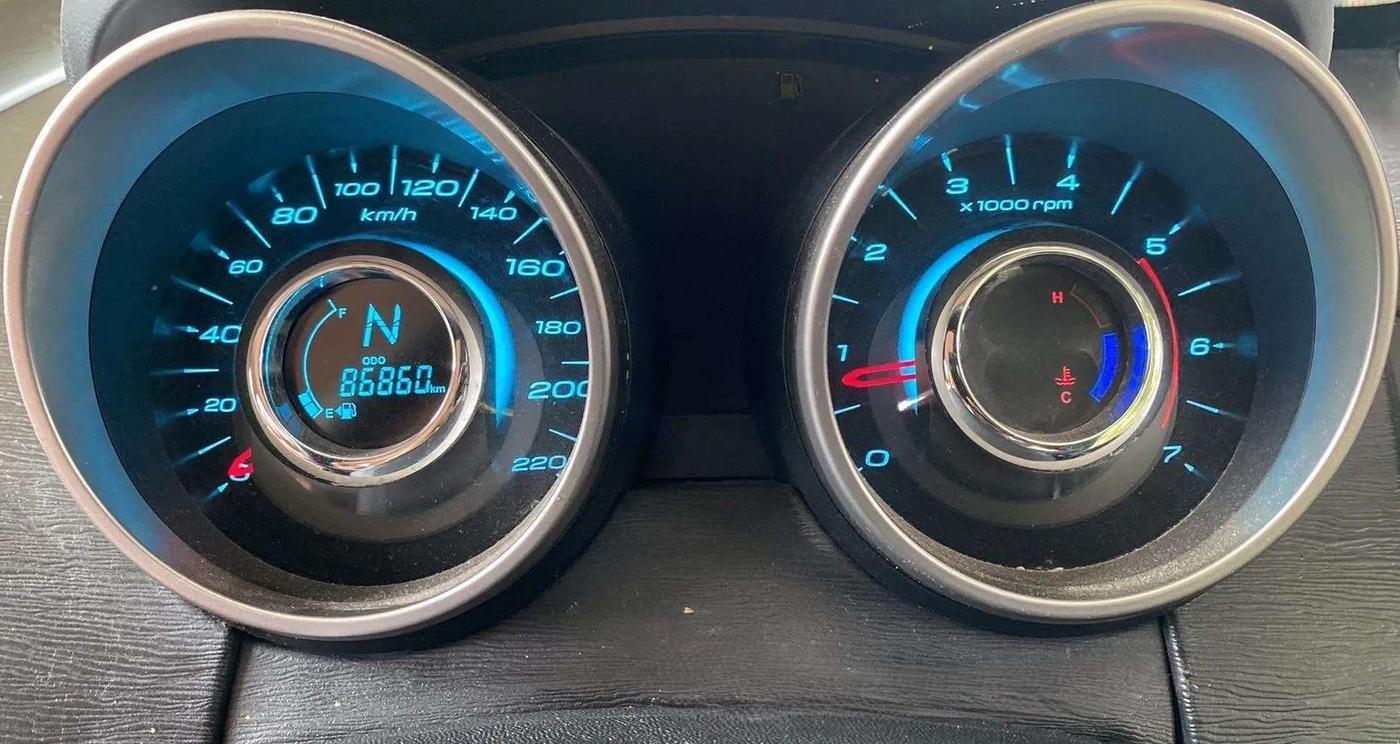 2019 Mahindra XUV500 W7, Diesel, Manual, 87,082 km, Odometer Image