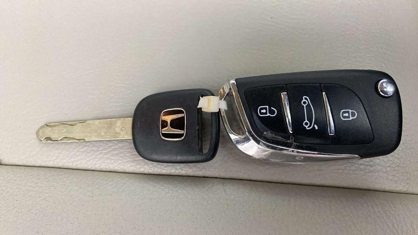 2014 Honda City 1.5L I-VTEC SV, Petrol, Manual, 66,459 km, Key Close Up