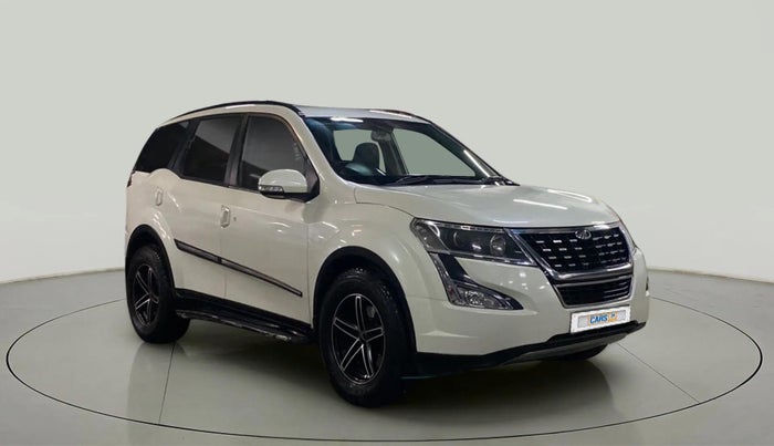 2019 Mahindra XUV500 W7, Diesel, Manual, 65,432 km, Right Front Diagonal