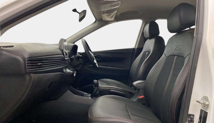 2022 Hyundai NEW I20 SPORTZ 1.2 MT, Petrol, Manual, 4,844 km, Right Side Front Door Cabin