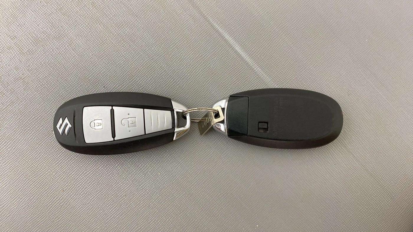 2018 Maruti Baleno ALPHA PETROL 1.2, Petrol, Manual, 43,883 km, Key Close Up
